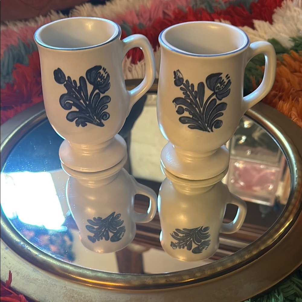Pfaltzgraff Yorktowne 5” Tall Footed Pedestal Coffee Pair of Mugs